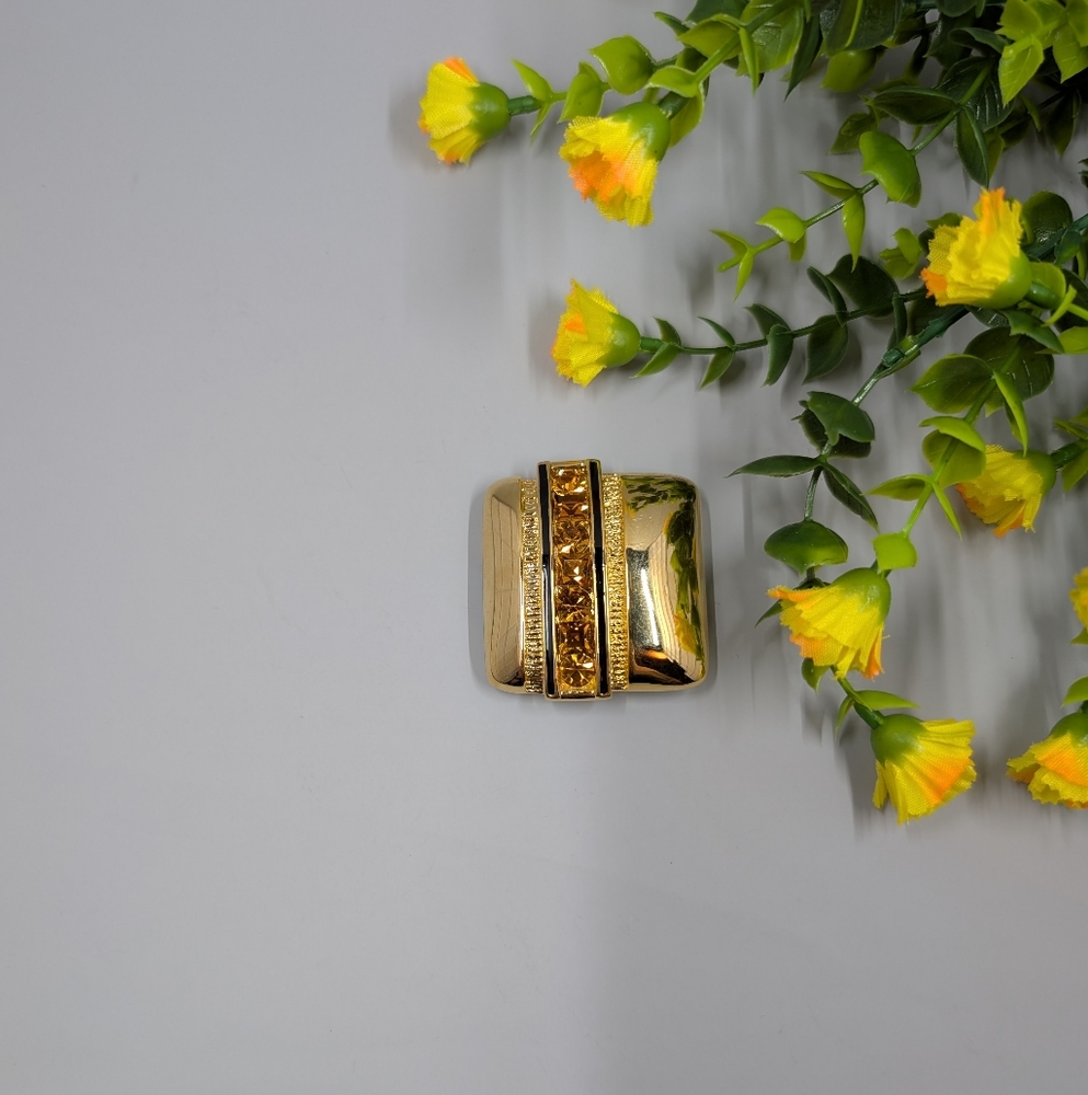 Ivana Ruzzo Signed Vintage Art Deco Style Heavy Gold Plated Brooch
